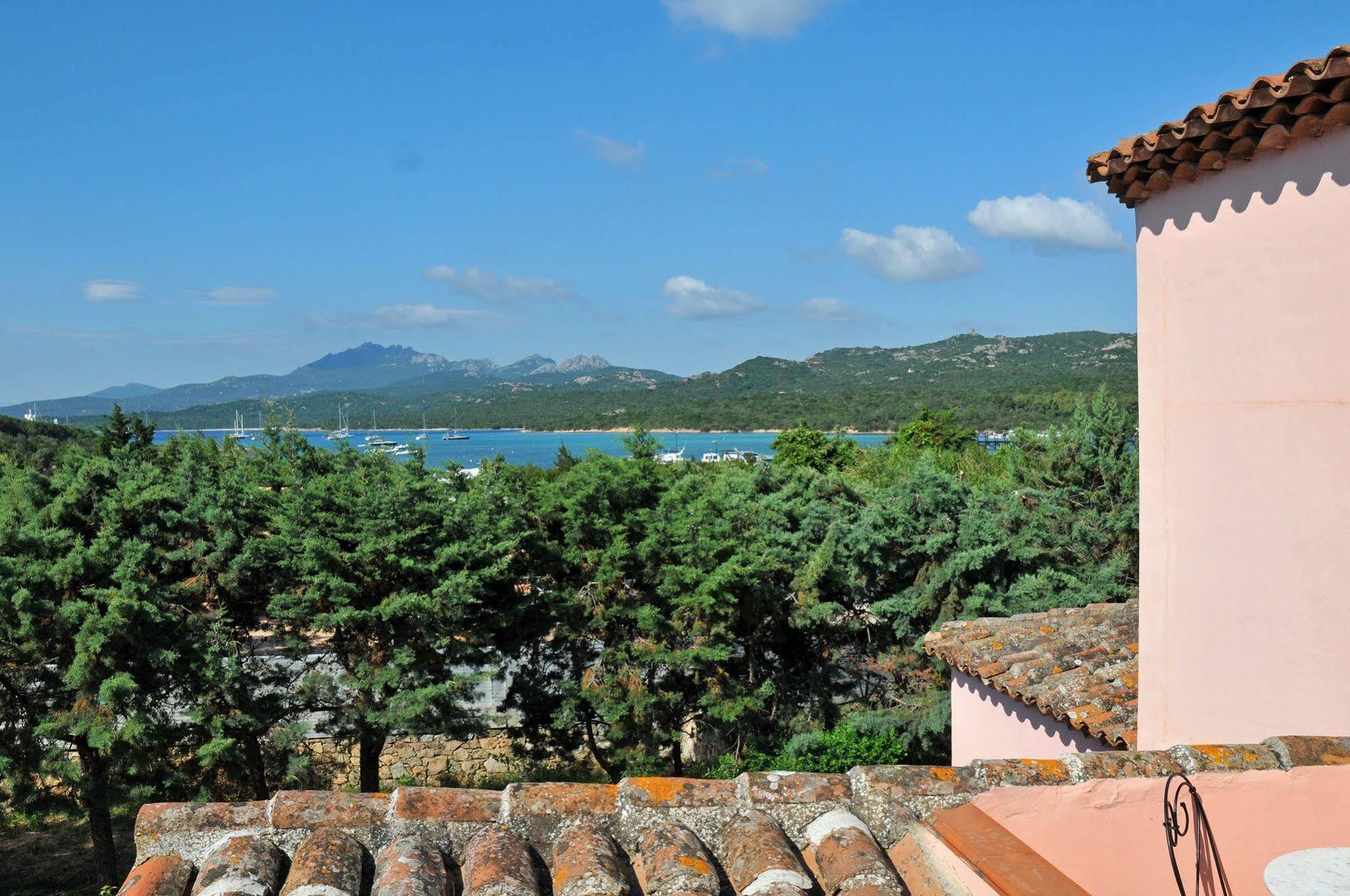 Hotel Il Piccolo Golf ปอร์โตแชร์โว ภายนอก รูปภาพ